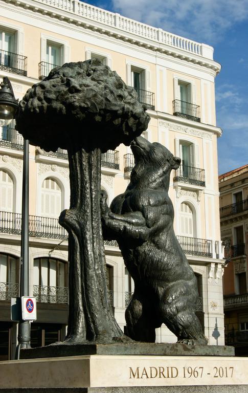 Apartamento Sol Madrid Bagian luar foto